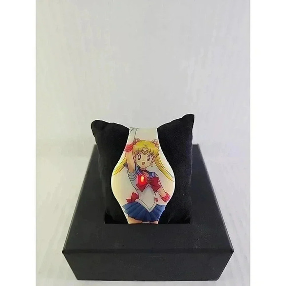 Rare Sailor Moon Accutime Watch SLM4001 Working New Battery 44mm - Picture 3 of 11